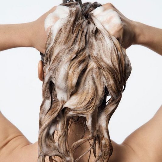 Le shampoing, une étape clé de votre routine beauté